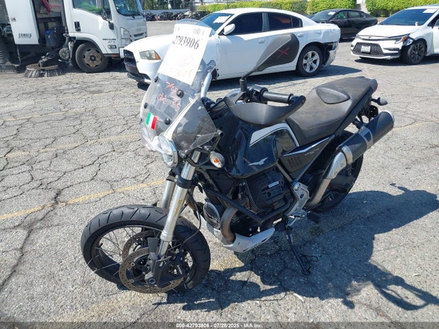 2023 Moto Guzzi V85 Tt Guardia D'onore მანქანა იყიდება აუქციონზე, vin: ZGUKYUE0XPM000282, აუქციონის ნომერი: 42793906