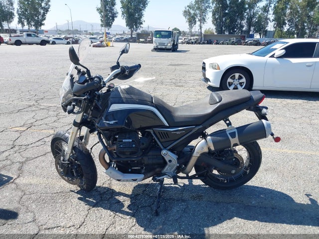 2023 Moto Guzzi V85 Tt Guardia D'onore მანქანა იყიდება აუქციონზე, vin: ZGUKYUE0XPM000282, აუქციონის ნომერი: 42793906