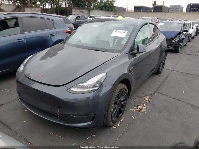 2021 TESLA MODEL Y 5YJYGDEE0MF269908 Photo 1