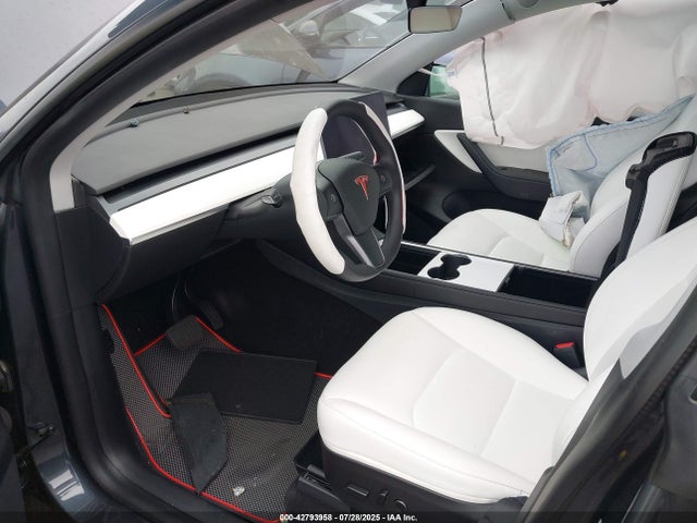 2021 TESLA MODEL Y 5YJYGDEE0MF269908 Photo 4