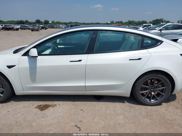 5YJ3E1EBXPF596129 Tesla MODEL 3