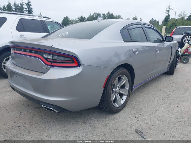 2C3CDXHG0GH281027 Dodge 2016