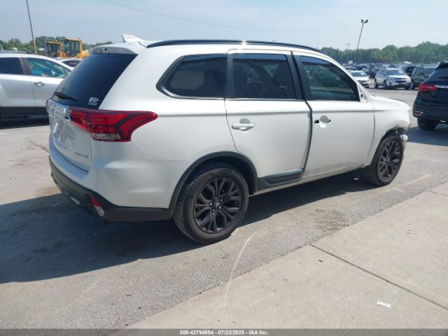 2018 MITSUBISHI OUTLANDER JA4AZ3A36JZ044936 Photo 3