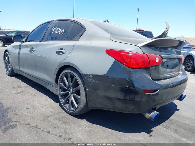 JN1BV7AP1FM333696 Infiniti 2015