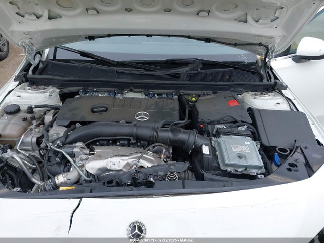 W1K3G4FB8MJ315188 Mercedes-Benz m260