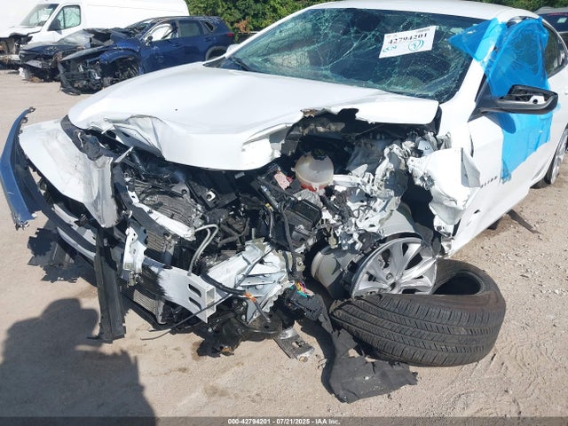 1G1ZD5ST5SF118067 Chevrolet lfv