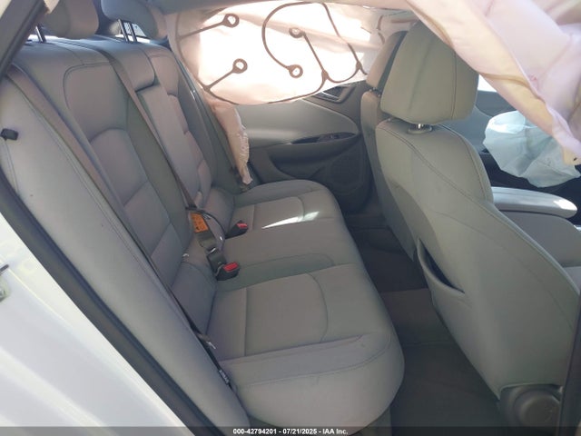 1G1ZD5ST5SF118067 Chevrolet lfv
