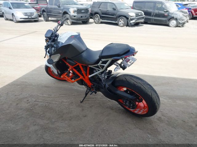 2018 KTM 1290 VBKV39409JM986651 Photo 2