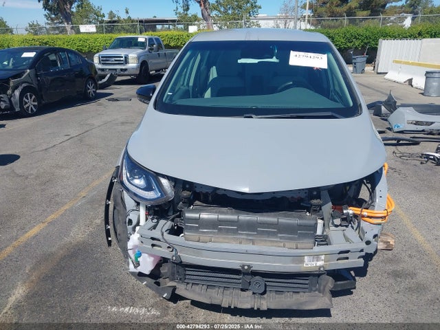 1G1FY6S08M4105024 Chevrolet 2021