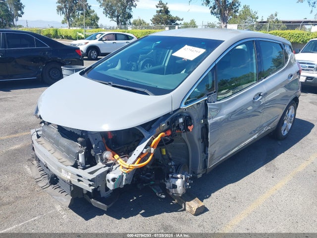 1G1FY6S08M4105024 Chevrolet 2021