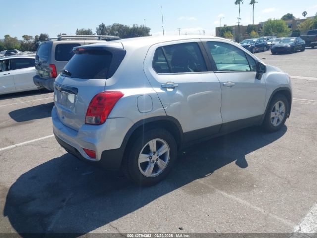 2022 CHEVROLET TRAX KL7CJKSM5NB552334 Photo 3