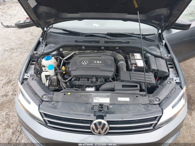 3VWD17AJ4FM421625 Volkswagen 1.8t