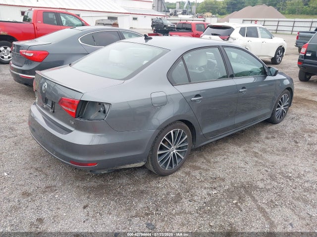 3VWD17AJ4FM421625 Volkswagen 1.8t