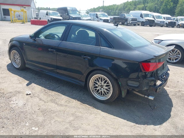2016 AUDI A3 WAUB8GFF7G1095292 Photo 2