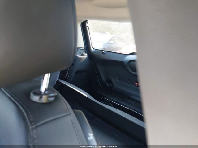 2012 MINI COOPER S WMWSV3C54CTY17328 Photo 7