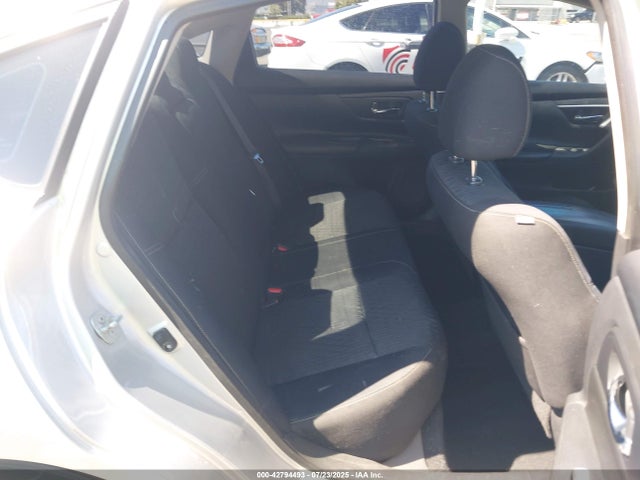 1N4AL3AP7JC238975 Nissan 2018