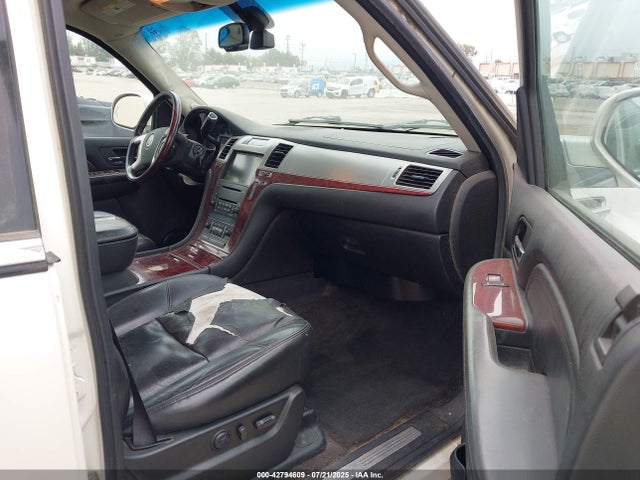 Aukcja sprzedaży 2008 Cadillac Escalade Esv Standard, vin: 1GYFK668X8R119034, numer aukcji: 42794609
