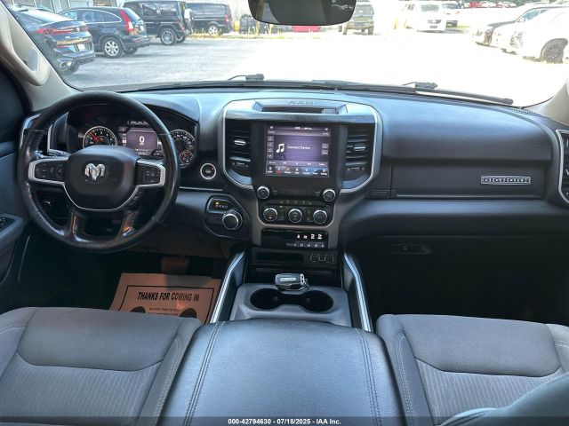 2020 RAM 1500 1C6RREBT5LN256067 Photo 5