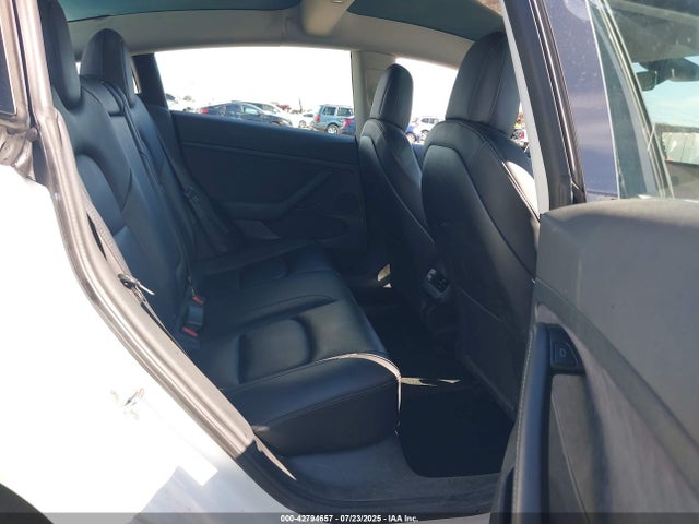 2022 TESLA MODEL 3 5YJ3E1EB3NF299846 Photo 7