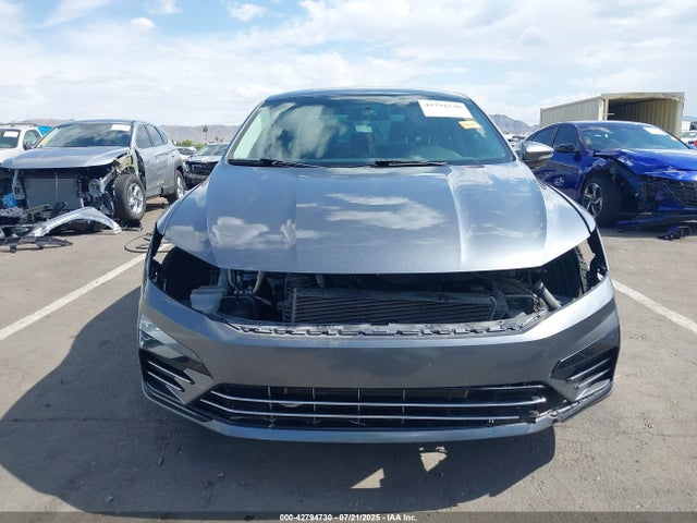 1VWDT7A37HC031148 Volkswagen 1.8 tsi