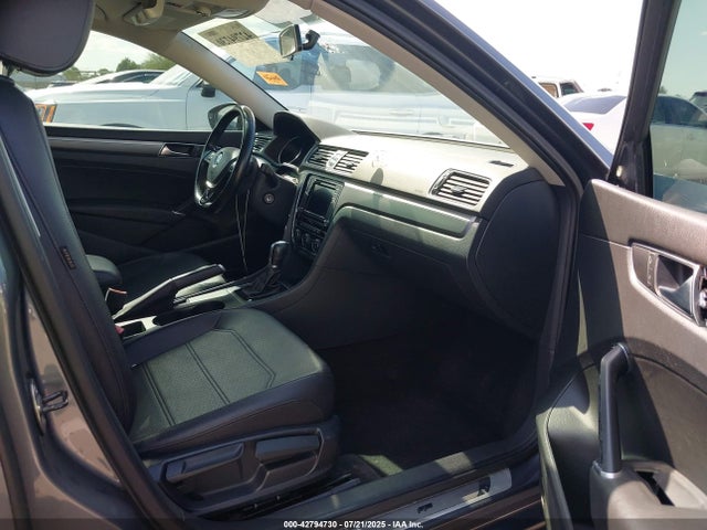 1VWDT7A37HC031148 Volkswagen 1.8 tsi