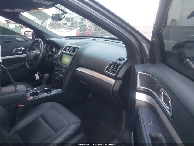 Ford 2016 2016 1FM5K8D82GGA17958 Image 5