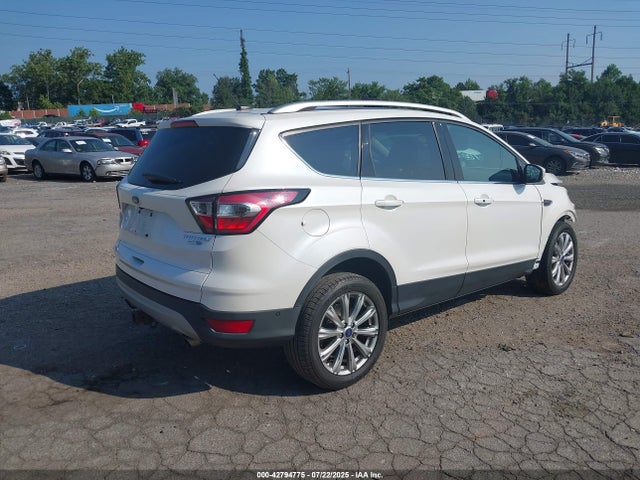 Ford 2017 2017 1FMCU9J97HUD60711 Image 4