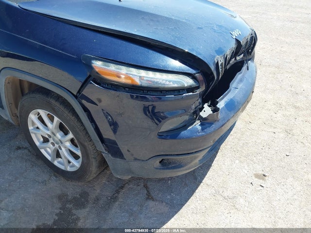 1C4PJLCB9GW293687 Jeep 2016