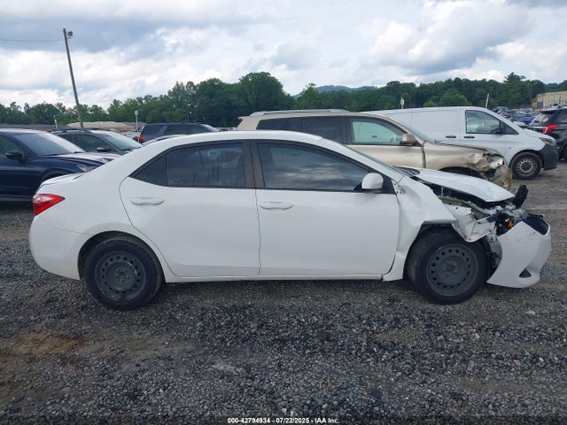 5YFBURHE2JP806219 Toyota 2zr-fe