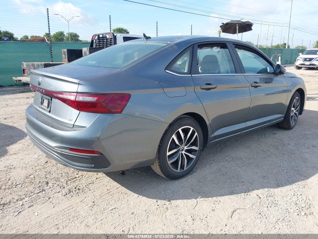 3VW7X7BU8SM071995 Volkswagen tsi