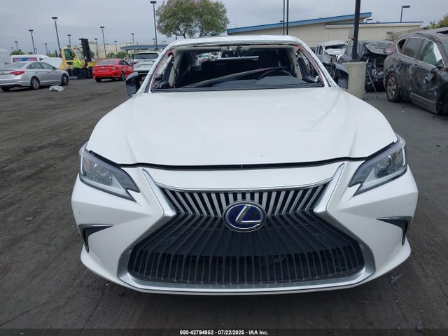 Lexus a25a-fxs, 3nm 2021 58ADA1C12MU010962 Image 13