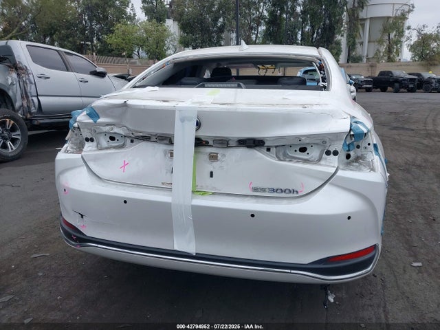 Lexus a25a-fxs, 3nm 2021 58ADA1C12MU010962 Image 6