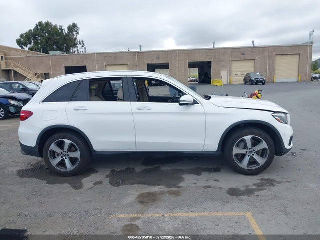 WDC0G4KB5HF242058 Mercedes-Benz m274