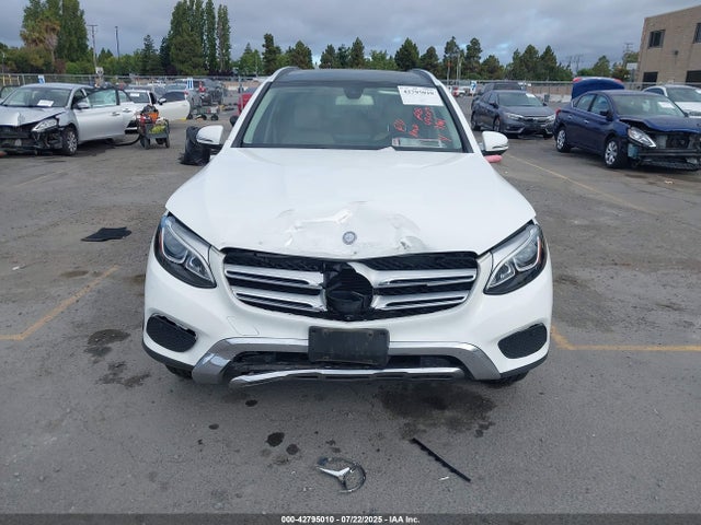 WDC0G4KB5HF242058 Mercedes-Benz m274
