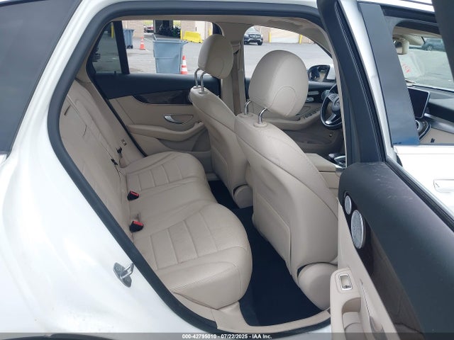 WDC0G4KB5HF242058 Mercedes-Benz m274