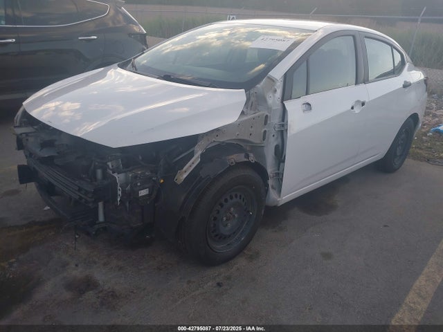 Nissan Versa 2022 3N1CN8DV4NL841612 Image 2