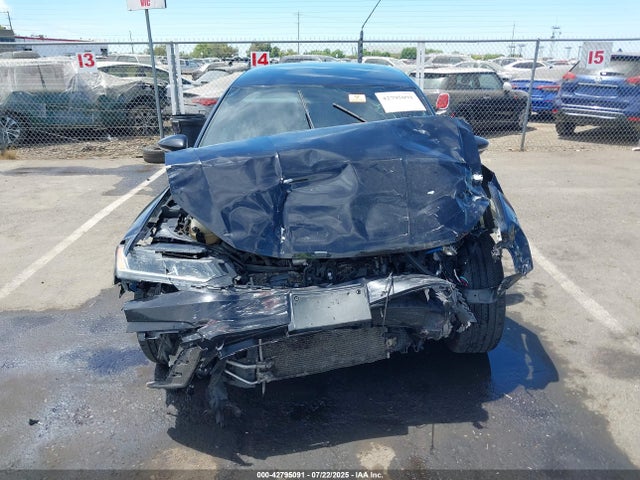 1VWDT7A3XHC010889 Volkswagen tsi