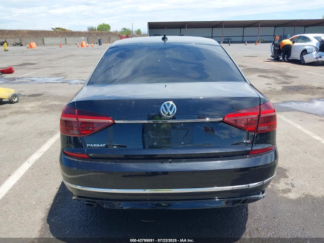 1VWDT7A3XHC010889 Volkswagen tsi
