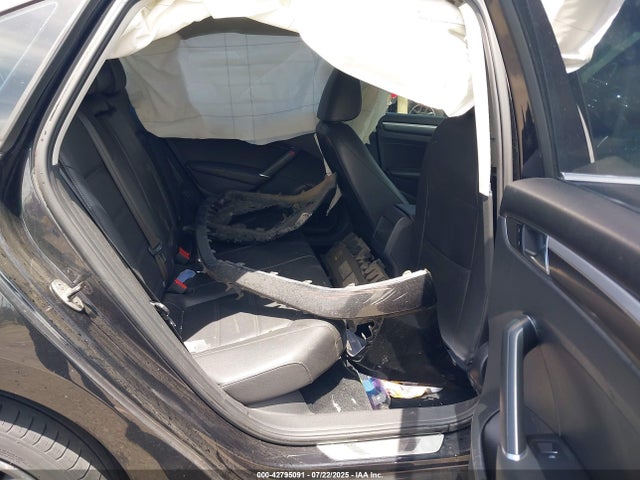 1VWDT7A3XHC010889 Volkswagen tsi