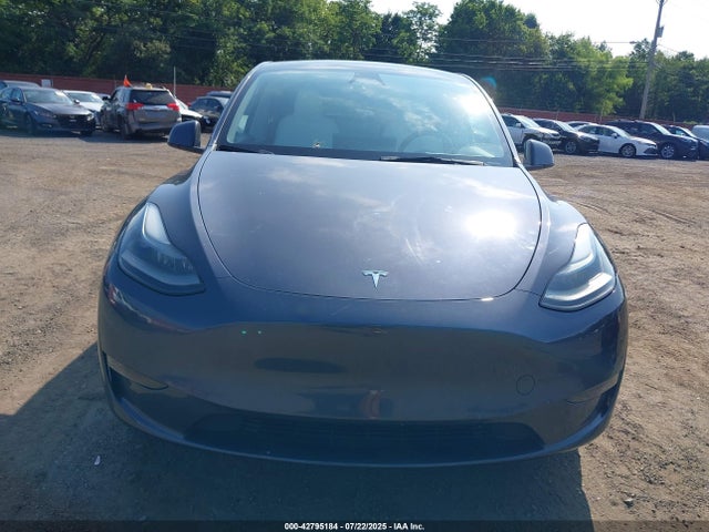 7SAYGAEE9PF873334 Tesla Model Y