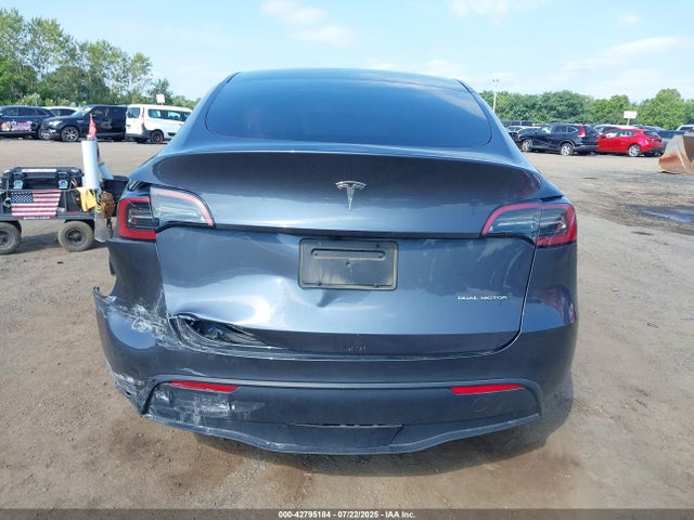 7SAYGAEE9PF873334 Tesla Model Y