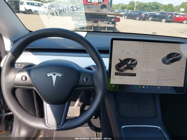 7SAYGAEE9PF873334 Tesla Model Y