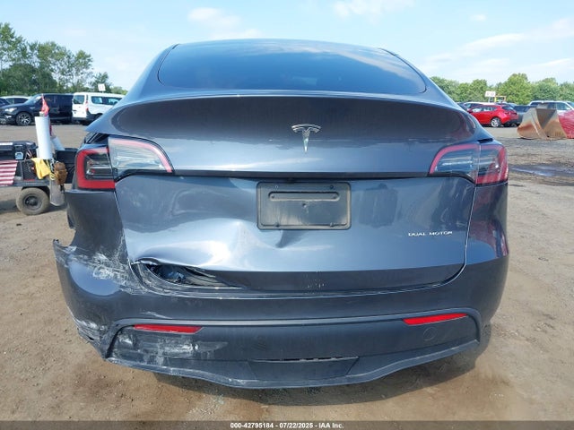7SAYGAEE9PF873334 Tesla Model Y