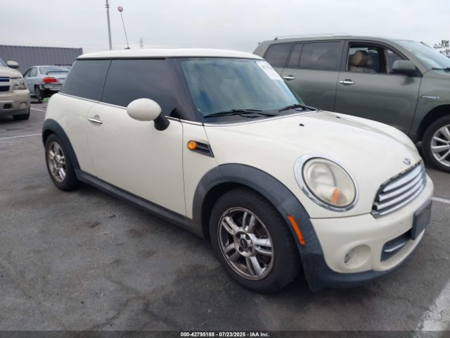 2011 MINI COOPER WMWSU3C56BT093403 Photo 0