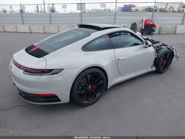 2024 PORSCHE 911 WP0AA2A97RS208517 Photo 3