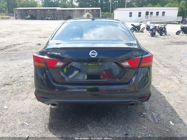 Nissan 2019 2019 1N4BL4CVXKC163812 Image 16