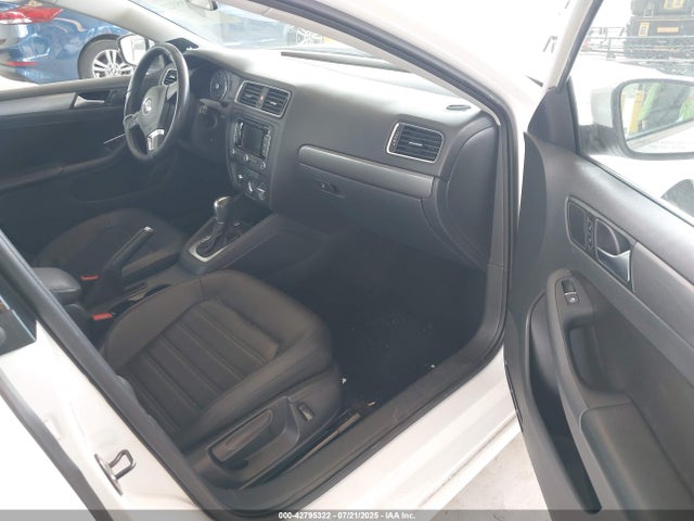 3VWL17AJXEM391248 Volkswagen 2014