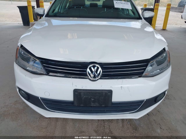 3VWL17AJXEM391248 Volkswagen 2014