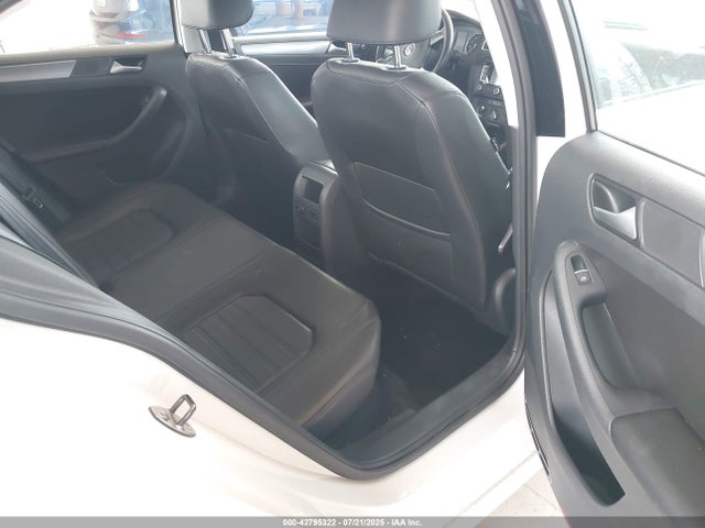 3VWL17AJXEM391248 Volkswagen 2014