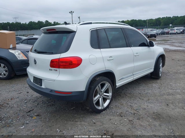 WVGAV3AX3EW103805 Volkswagen Tiguan